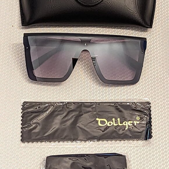 Square black NEW sunglasses - Picture 3 of 7